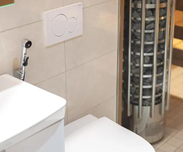 Royal Roi 아파트 *